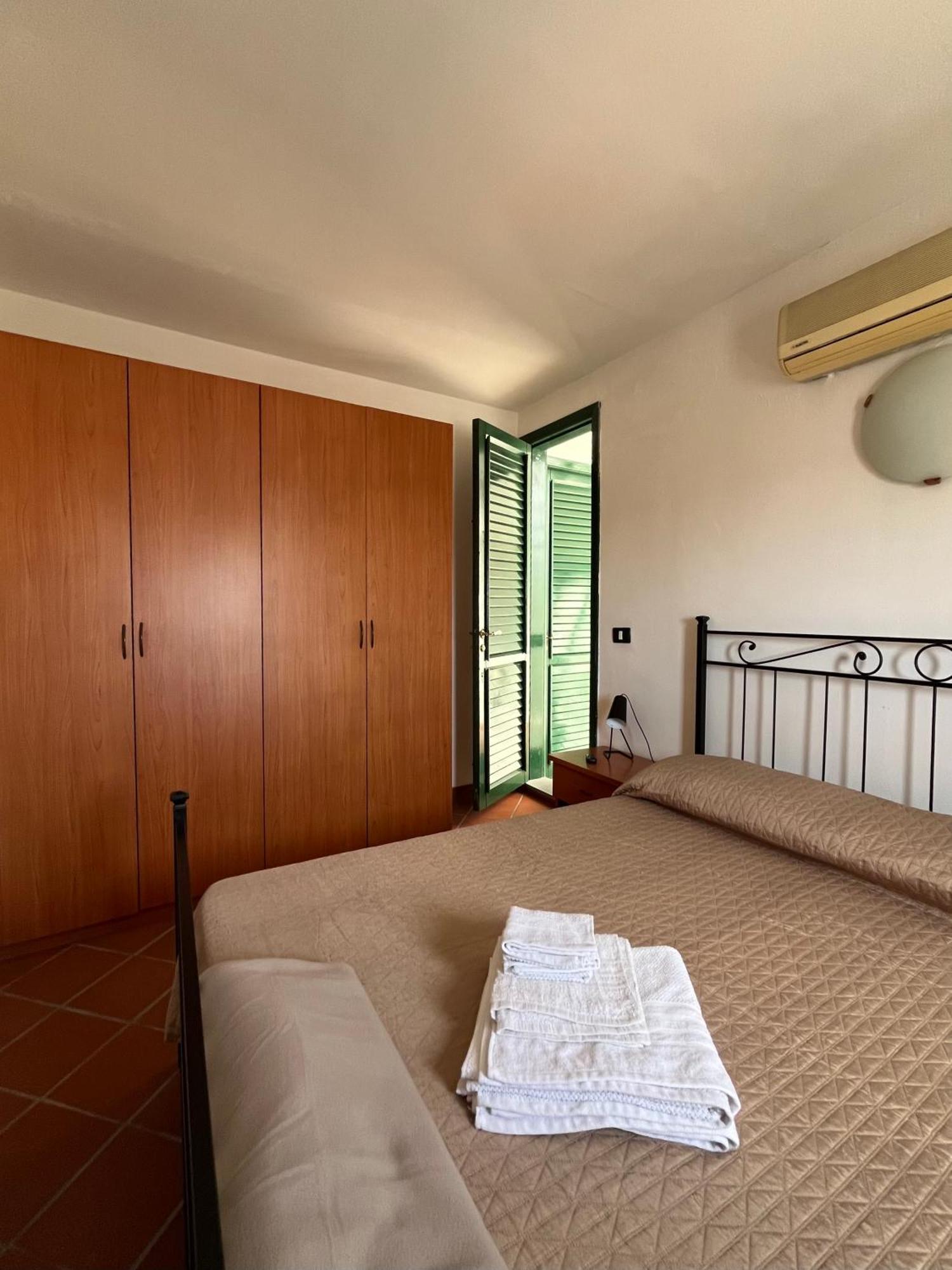 Villa Vista Da Re Aci Castello Exterior foto